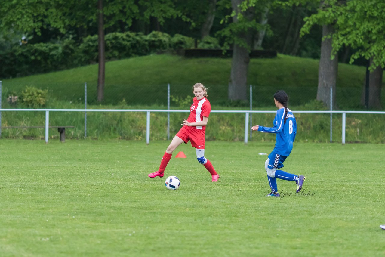 Bild 210 - wCJ SV Steinhorst/Labenz - VfL Oldesloe : Ergebnis: 18:0